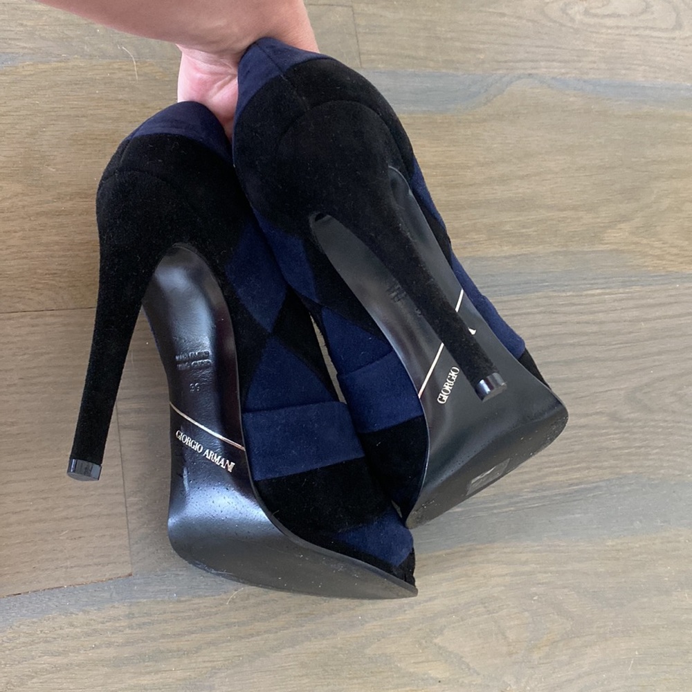 Shoes/heels - Picture 3 of 3